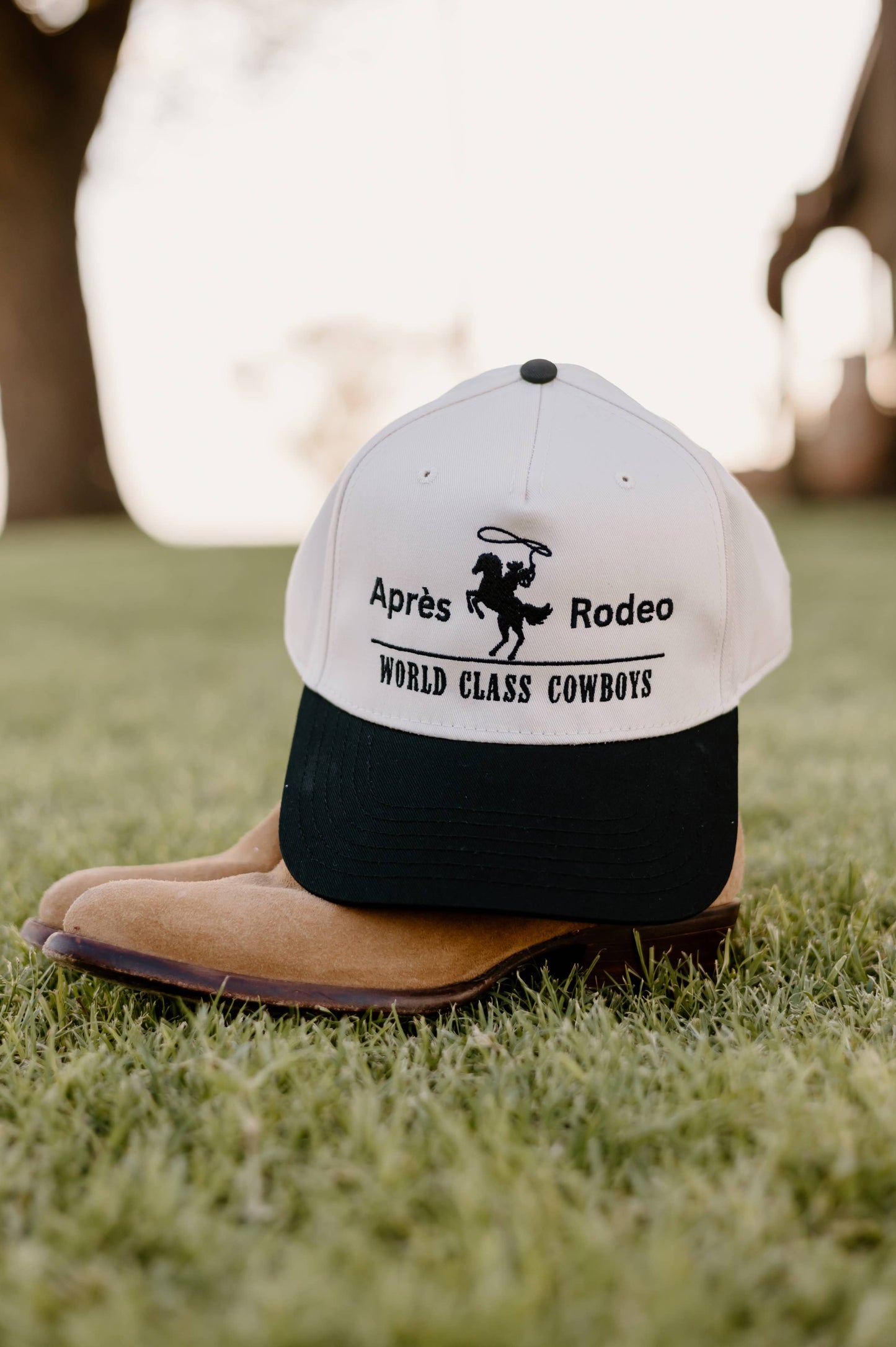 aprés rodeo two tone hat