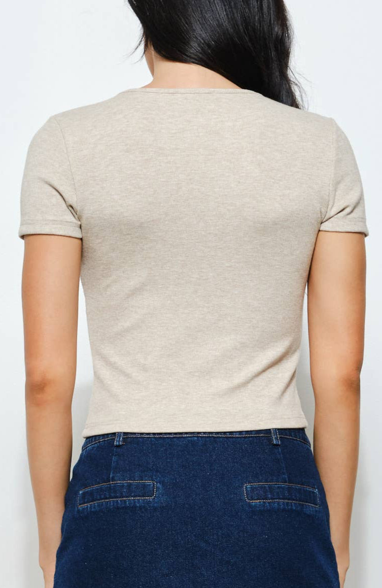 heidi button tee - mocha