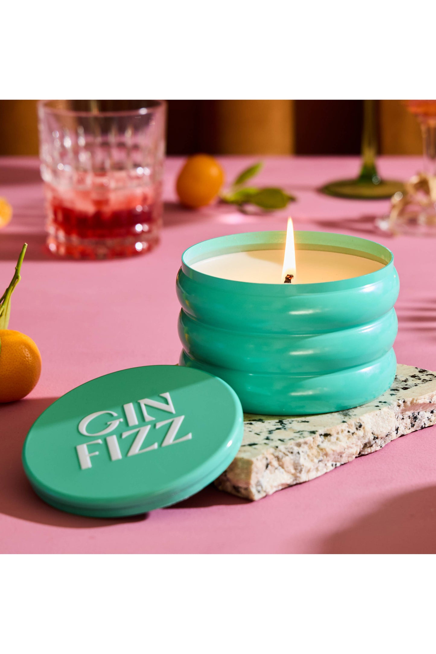 gin fizz tin candle - 13 oz