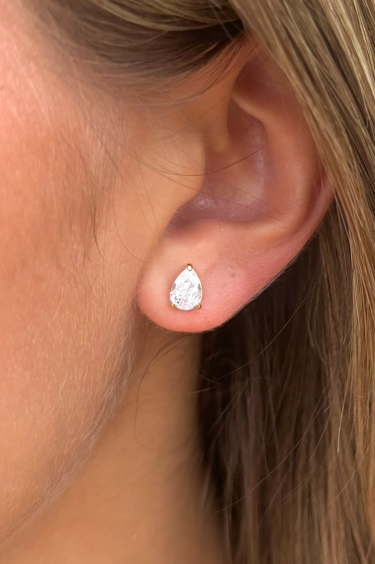 emily studs - pear cut