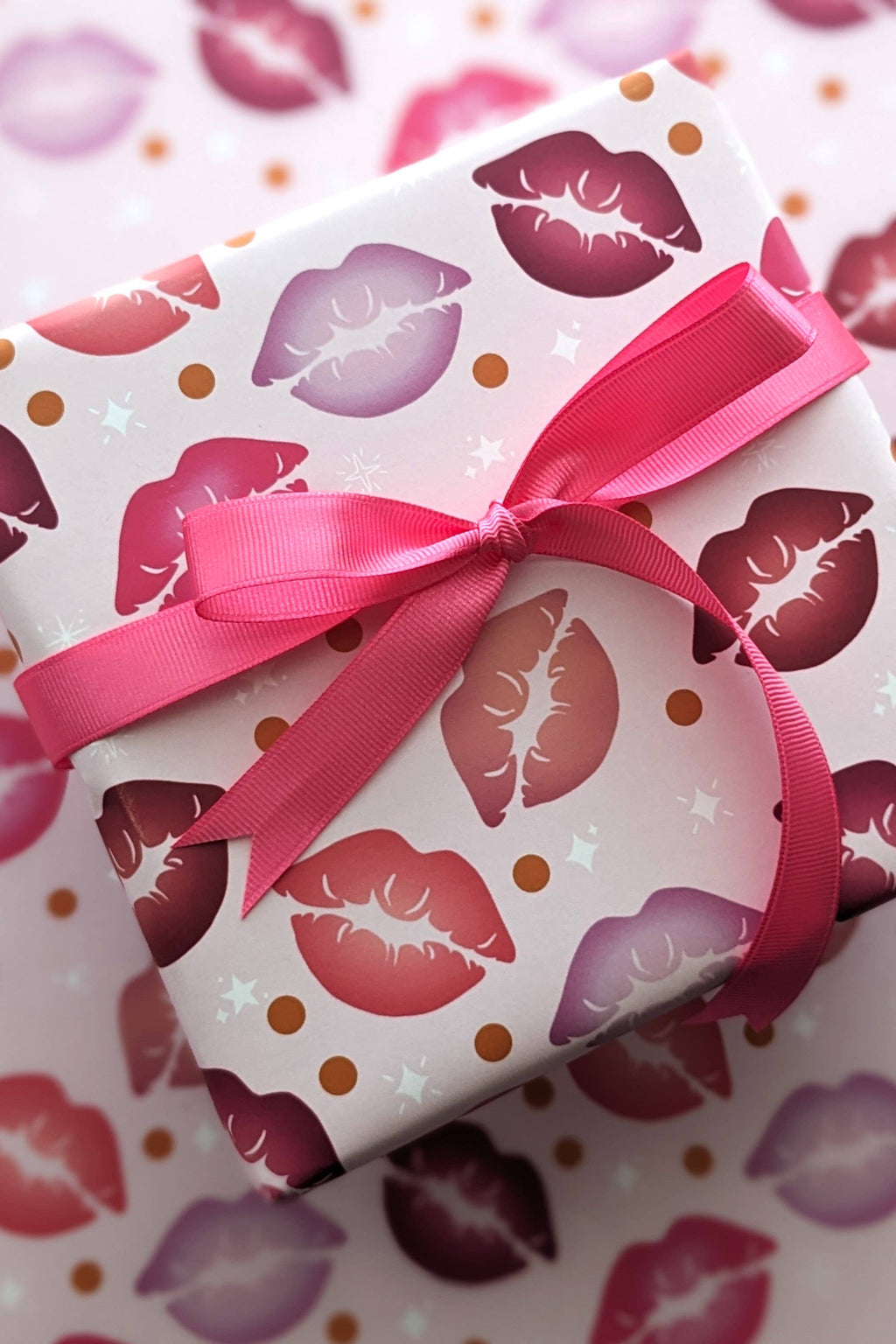kiss print - wrapping paper (FINAL SALE)