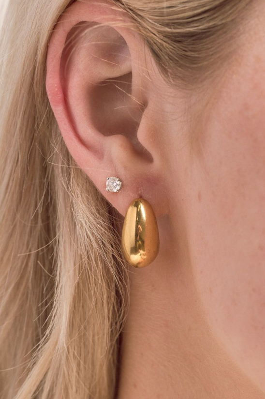 chunky teardrop hoops - gold