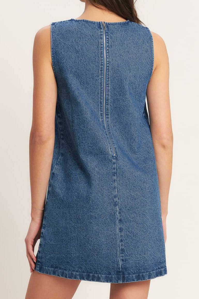 neuw denim dress Deedee Beat - mid-indigo wash seam pockets Neuw - Chelsea Denim Dress