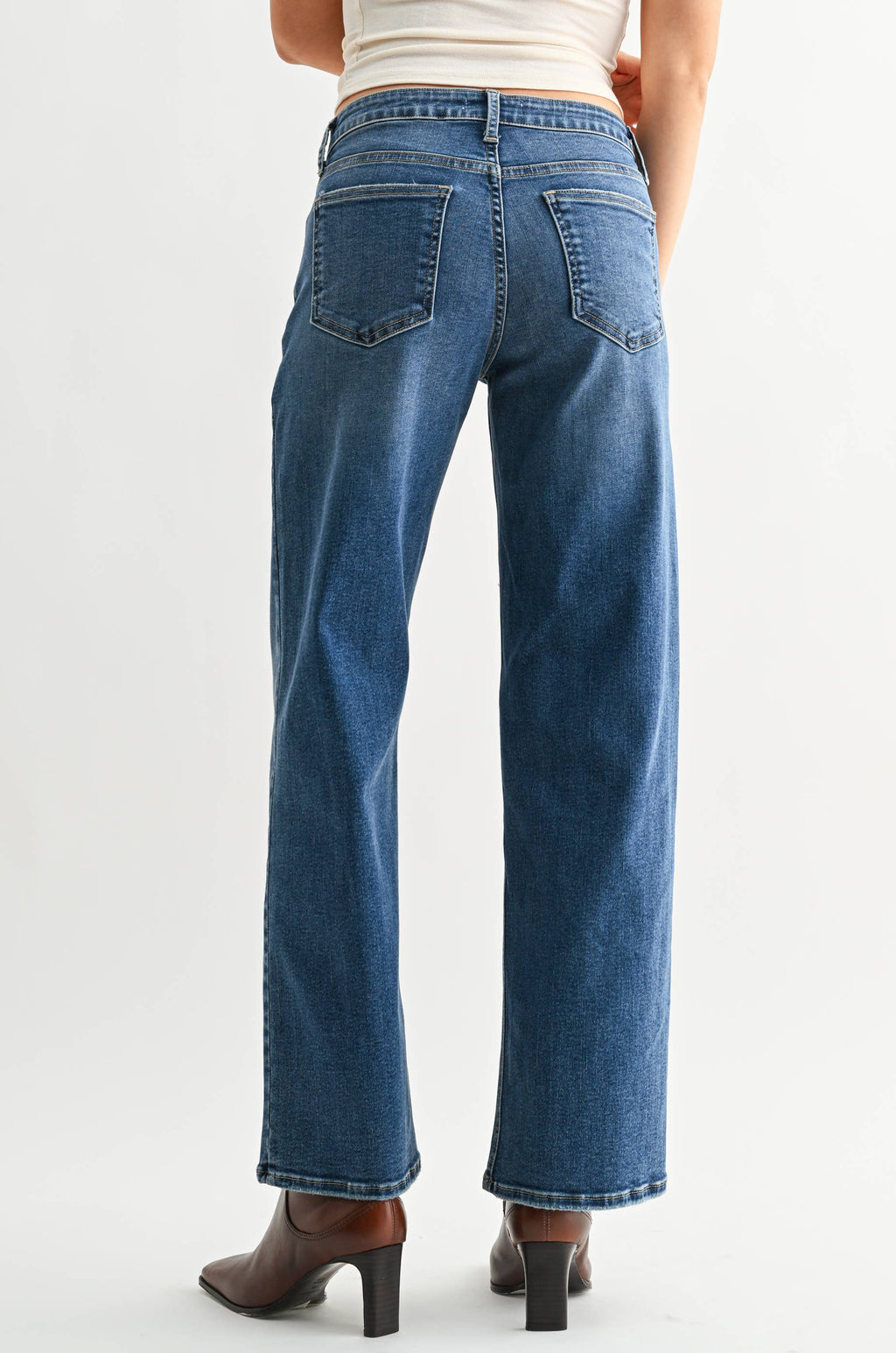 alessia jean - medium wash