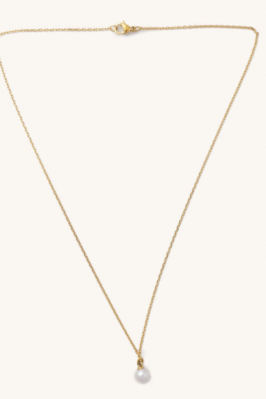 dainty pearl necklace (FINAL SALE)