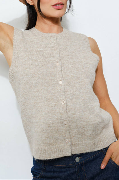 savvy vest - tan